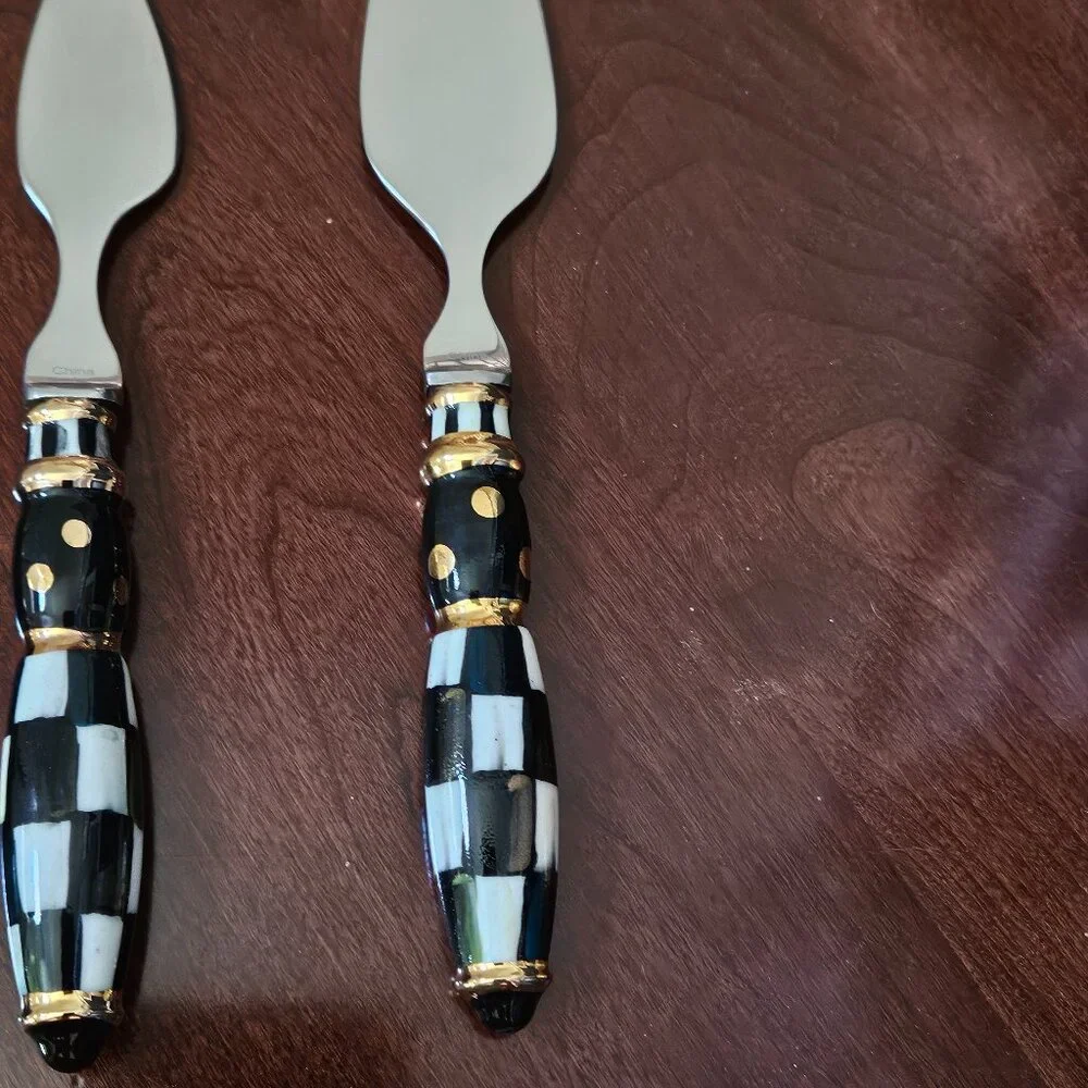 3 MACKENZIE CHILDS COURTNEY CHECK BLACK TIE CERAMIC CHEESE CHARCUTERIE KNIFE SET